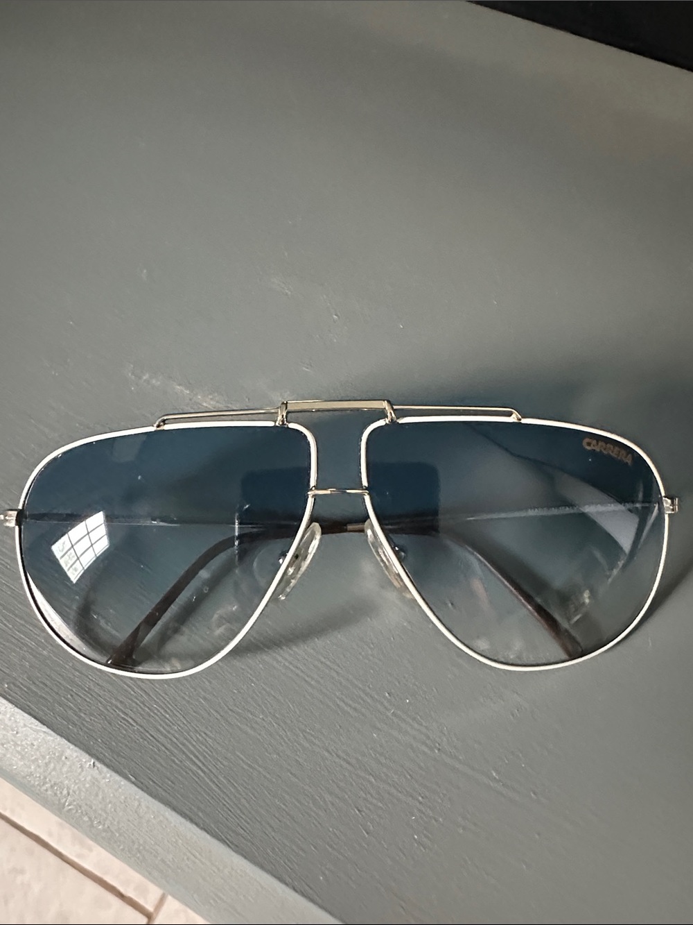 Carrera Aviator Sunglasses blue fade Lenses and Gold and white Frame
